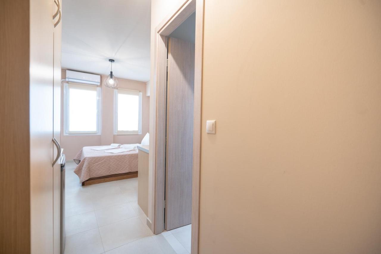 Monastiraki Metro St Studio For 2 Persons Atenas Exterior foto